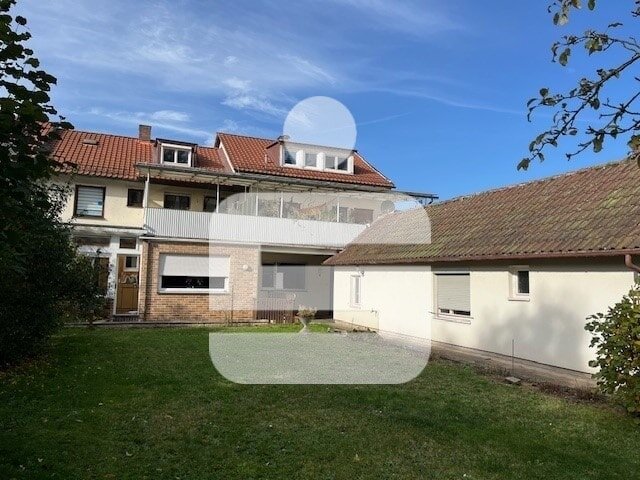 Mehrfamilienhaus zum Kauf 785.000 € 8 Zimmer 213 m²<br/>Wohnfläche 800 m²<br/>Grundstück Buckenhofer Siedlung Erlangen 91052