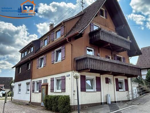 Doppelhaushälfte zum Kauf 328.000 € 7 Zimmer 151 m² 357 m² Grundstück Loßburg Loßburg 72290