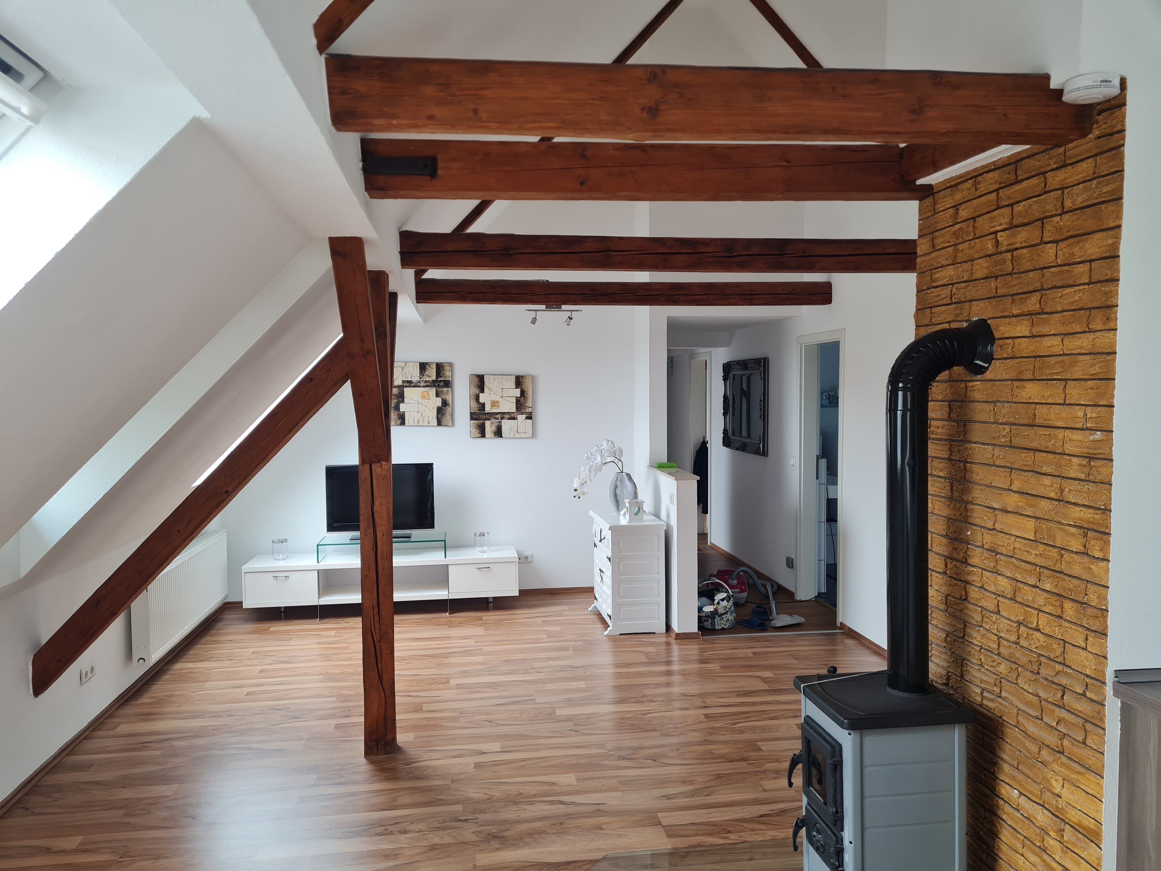 Wohnung zur Miete 1.390 € 4,5 Zimmer 106 m²<br/>Wohnfläche 2.<br/>Geschoss ab sofort<br/>Verfügbarkeit Schnetzenhausen Friedrichshafen 88045