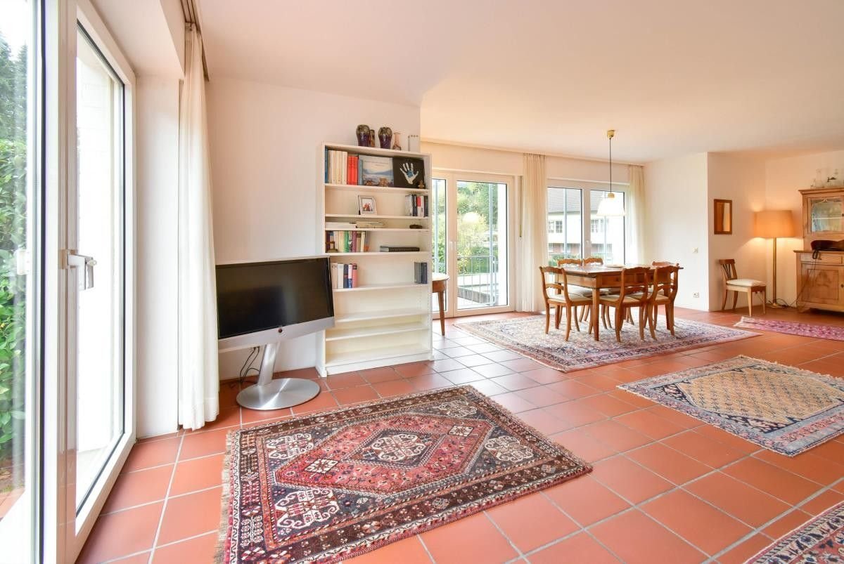 Doppelhaushälfte zum Kauf 698.000 € 4 Zimmer 176,4 m²<br/>Wohnfläche 638 m²<br/>Grundstück Velbert-Mitte Velbert 42549