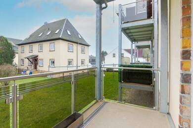 Wohnung zur Miete 384 € 3 Zimmer 63 m² frei ab 01.06.2025 Weststraße 13 Gersdorf 09355