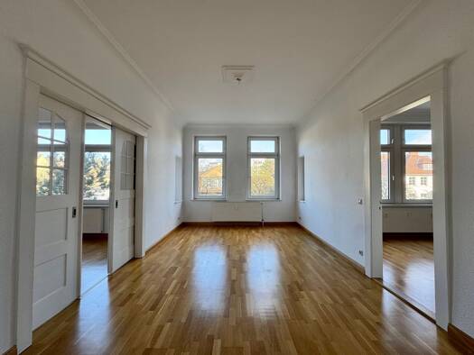 Wohnung zur Miete 750 € 3 Zimmer 105,5 m² Geschoss 1/5 frei ab sofort Bogenstraße 7 Mitte Bremerhaven 27568
