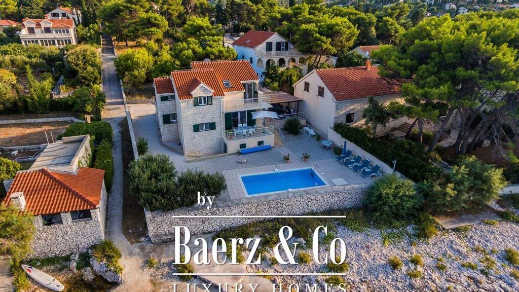 Villa zum Kauf 1.300.000 € 4 Zimmer 220 m² 605 m² Grundstück supetar