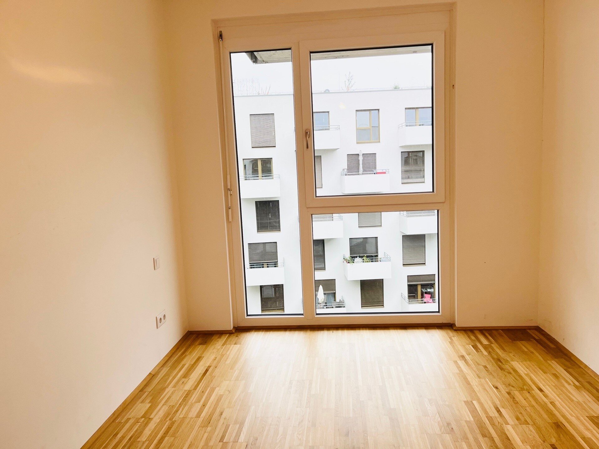 Wohnung zur Miete 544 € 2 Zimmer 48,6 m²<br/>Wohnfläche 5.<br/>Geschoss 01.03.2025<br/>Verfügbarkeit Eggenberg Graz 8020