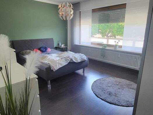 Wohnung zur Miete 690 € 4,5 Zimmer Kelheim 93309