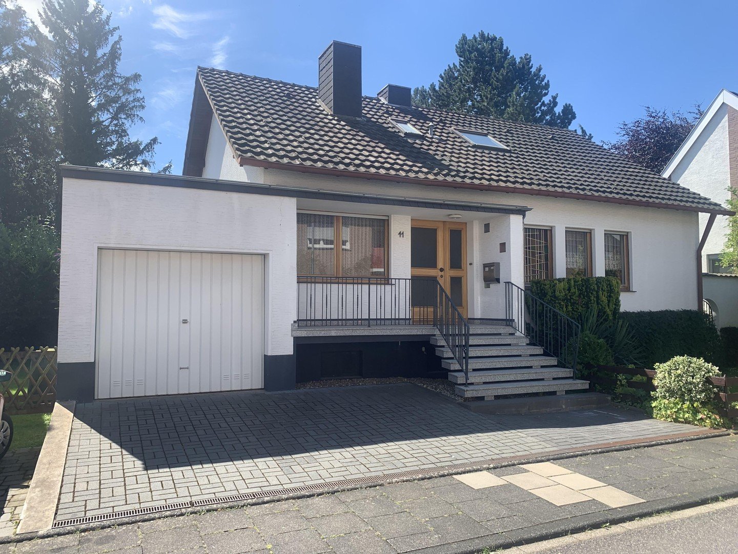 Einfamilienhaus zum Kauf provisionsfrei 399.000 € 5 Zimmer 143 m²<br/>Wohnfläche 594 m²<br/>Grundstück Euskirchen Euskirchen 53879