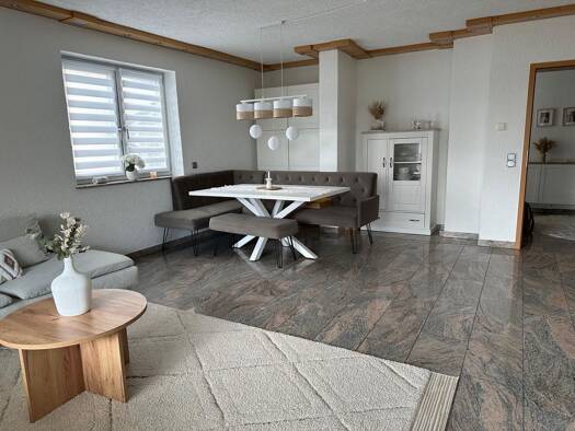 Wohnung zur Miete 1.250 € 4 Zimmer 130 m² Geschoss EG/3 frei ab sofort Bebra 36179