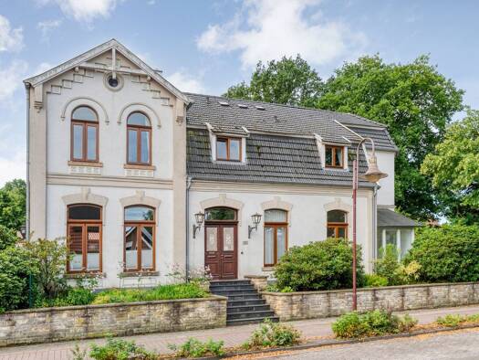 Haus zum Kauf 639.000 € 10 Zimmer 224 m² 1.618 m² Grundstück Neuenhauser Straße 32 Uelsen 49843