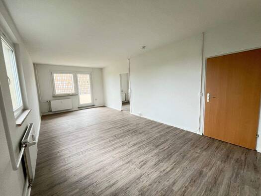 Wohnung zur Miete 424 € 3 Zimmer 70 m² 5. Geschoss frei ab sofort Moseler Straße 12 Pölbitz Zwickau 08058