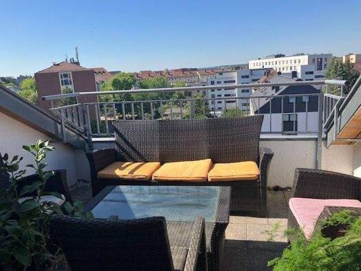 Wohnung zur Miete 870 € 3 Zimmer 85 m² 6. Geschoss Südstadt Fürth 90763