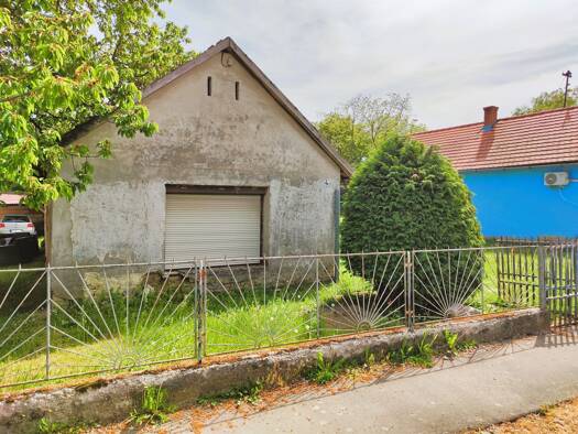 Bauernhaus zum Kauf provisionsfrei 18.900 € 2 Zimmer 44 m² 2.059 m² Grundstück frei ab sofort Orosztony 8744