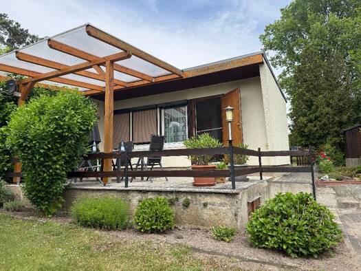 Haus zum Kauf 29.000 € 2 Zimmer 25 m² 300 m² Grundstück Strehla 01616