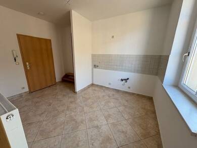 Wohnung zur Miete 275 € 2 Zimmer 47,3 m² 1. Geschoss frei ab sofort Greiz Greiz 07973