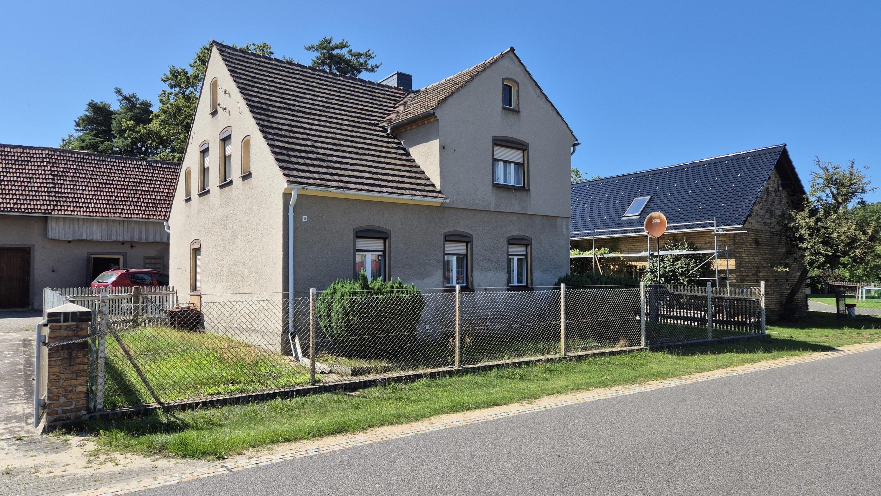 Einfamilienhaus zum Kauf provisionsfrei 85.000 € 5 Zimmer 117,3 m²<br/>Wohnfläche 1.034 m²<br/>Grundstück Sagar Krauschwitz 02957