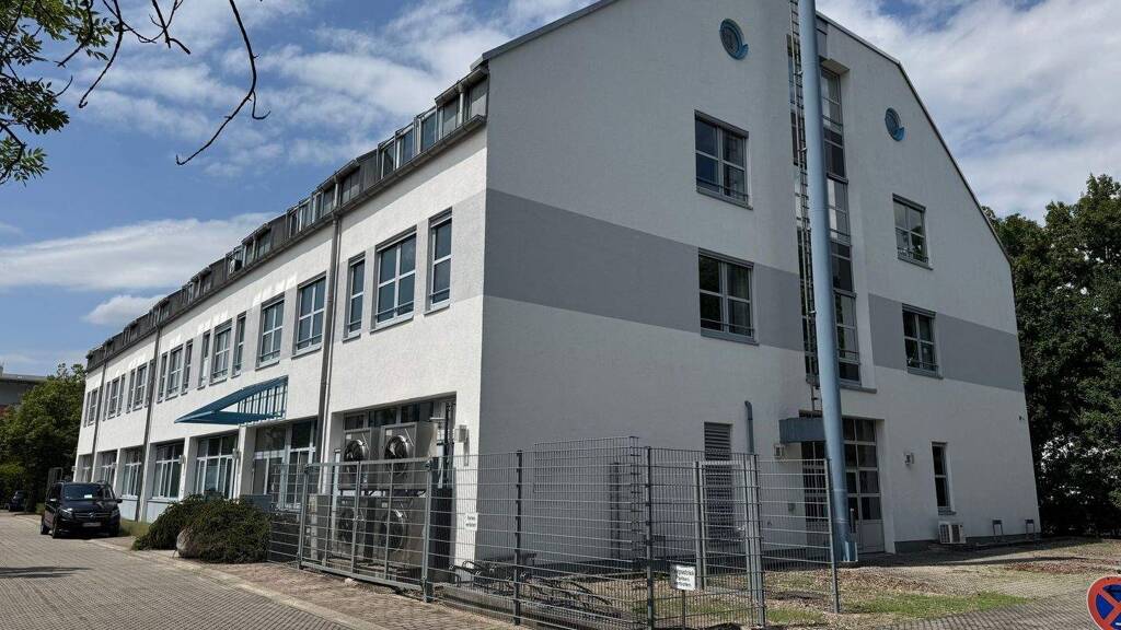 Büro zur Miete provisionsfrei 8,40 € 3.219,8 m² Bürofläche teilbar ab 120 m² Liebigstraße 13 Karlsfeld 85757