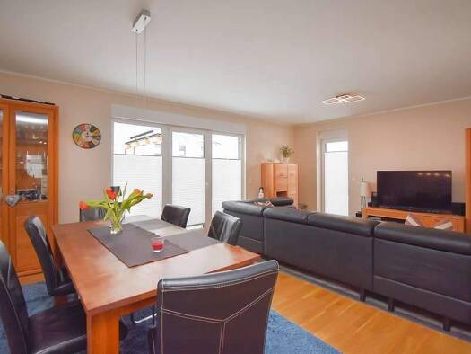 Doppelhaushälfte zum Kauf 420.000 € 5 Zimmer 134 m² 283 m² Grundstück Gronau Gronau (Leine) 31028