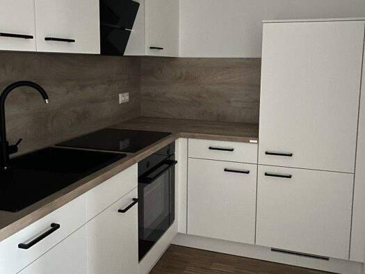 Wohnung zur Miete 600 € 2 Zimmer 46,1 m² Arnsdorf 01477