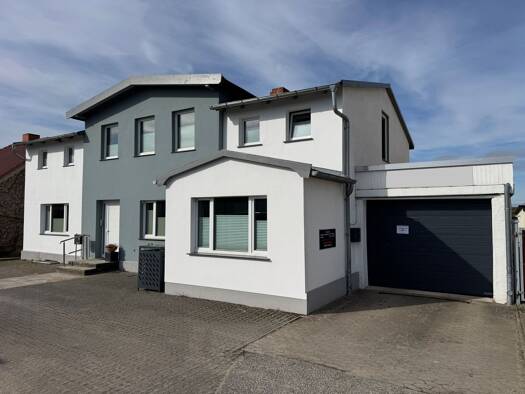 Mehrfamilienhaus zum Kauf 449.000 € 9 Zimmer 236,3 m² 2.000 m² Grundstück Hauptstr. 28 Satow Satow 18239