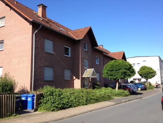 Wohnung zur Miete 468 € 3 Zimmer 81,6 m² frei ab sofort Steinheim Steinheim 32839