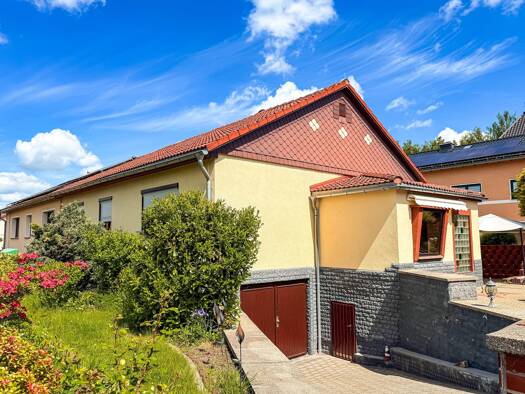 Doppelhaushälfte zum Kauf 160.000 € 3 Zimmer 97 m² 386 m² Grundstück Crossen Zwickau 08058