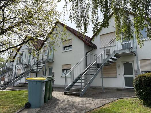 Wohnung zur Miete 370 € 1,5 Zimmer 37 m² Geschoss 1/2 frei ab sofort Mönchröden Rödental 96472