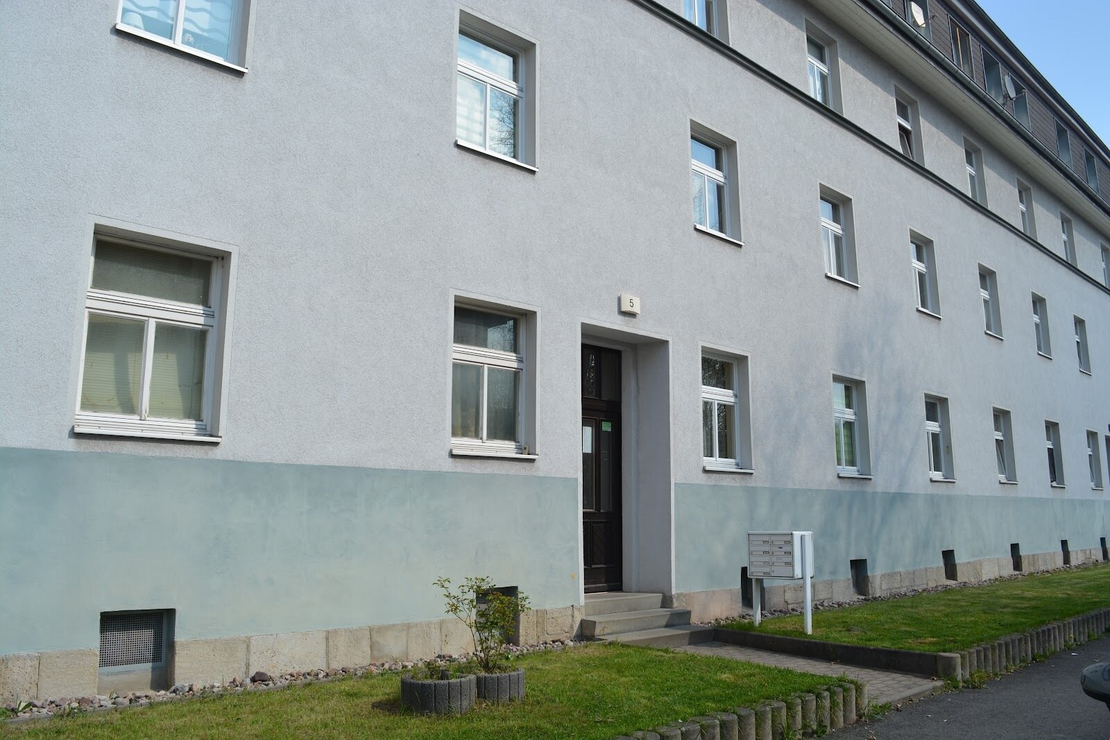 Wohnung zur Miete 310 € 2 Zimmer 56,2 m²<br/>Wohnfläche 1.<br/>Geschoss Kreuzstraße 3 Meiningen Meiningen 98617