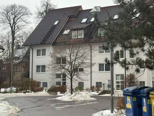 Maisonette zur Miete 570 € 3,5 Zimmer 92 m² frei ab 01.04.2026 Limbach-Oberfrohna 09212