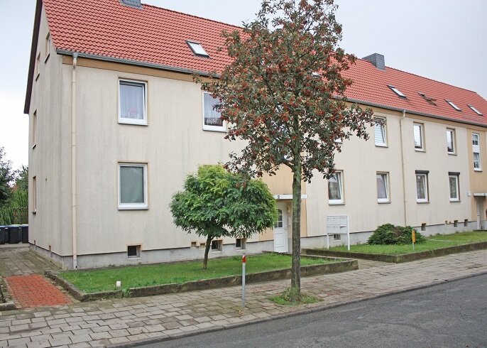 Wohnung zur Miete 397 € 2 Zimmer 56,6 m²<br/>Wohnfläche EG<br/>Geschoss 01.03.2025<br/>Verfügbarkeit Brockenstraße 4 Oschersleben Oschersleben 39387