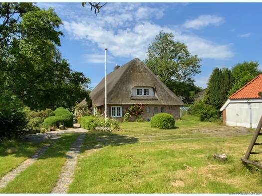 Einfamilienhaus zum Kauf 428.000 € 7 Zimmer 249,6 m² 1.740 m² Grundstück Rantrum 25873