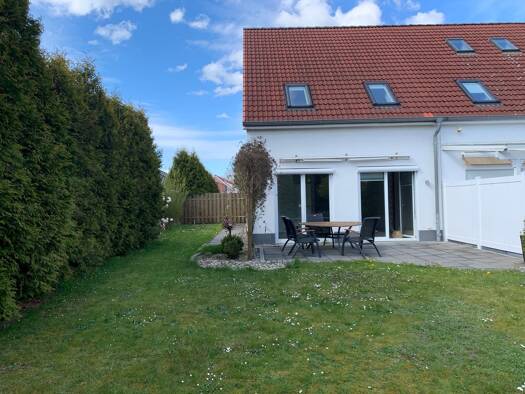 Reihenhaus zur Miete 1.120 € 4 Zimmer 140 m² frei ab 15.09.2025 Blumenthal Bremen 28779