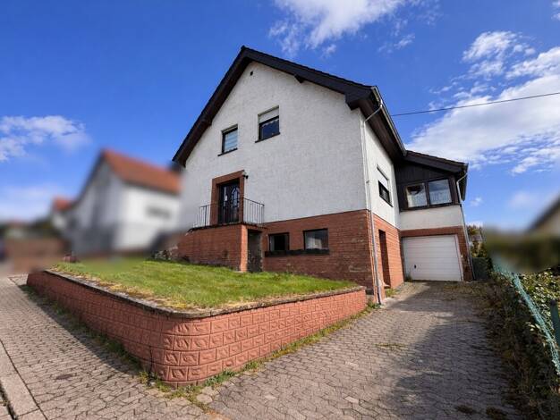 Einfamilienhaus zum Kauf 349.000 € 8 Zimmer 242 m² 1.107 m² Grundstück Aschbach Lebach / Aschbach 66822