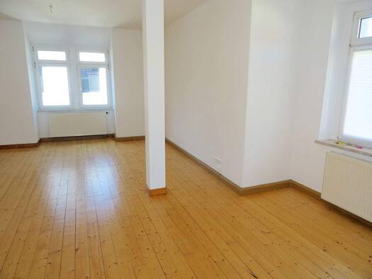 Wohnung zur Miete 590 € 4 Zimmer 105 m² 2. Geschoss frei ab sofort Lassallestraße Pölbitz Zwickau 08058