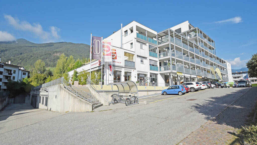 Lagerhalle zur Miete 950 € 190 m² Lagerfläche Brennerstraße 21 Brixen 39042