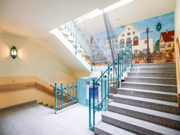 Studio zur Miete 696 € 3,5 Zimmer 105 m² Postplatz 7 Stollberg Stollberg/Erzgeb. 09366