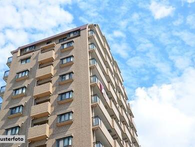 Wohnung zum Kauf 25.000 € 3 Zimmer 84 m² Duisburg 47198