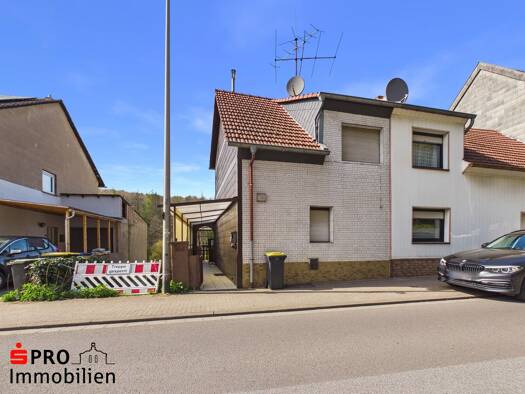 Doppelhaushälfte zum Kauf 49.000 € 4 Zimmer 53 m² 324 m² Grundstück frei ab sofort Geislautern Völklingen 66333