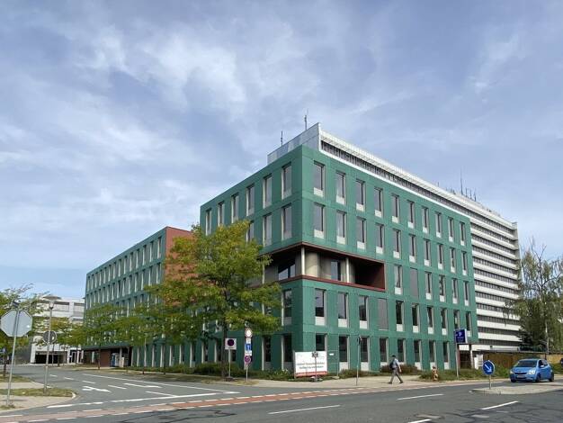 Bürofläche zur Miete 15 € 5.641 m² Bürofläche teilbar ab 170,7 m² Innenstadt Erlangen 91052