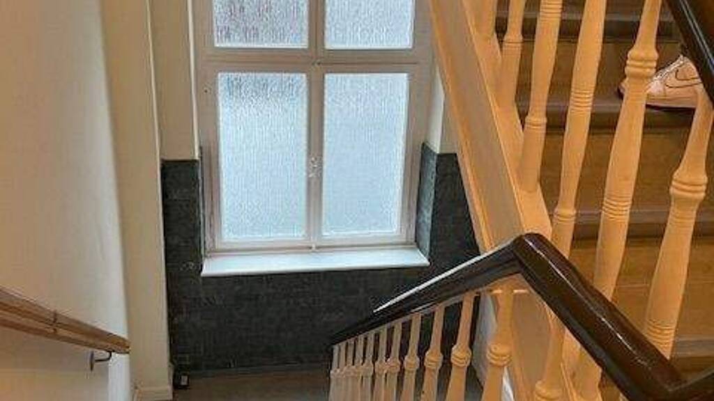 Haus zum Kauf 690.000 € 12 Zimmer 330 m² 197 m² Grundstück Eller Düsseldorf 40231