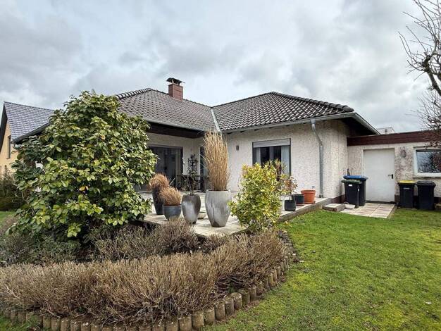 Bungalow zur Miete 1.200 € 5 Zimmer 140 m² 774 m² Grundstück Saarhölzbach Mettlach 66693