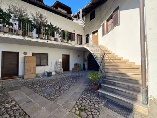 Studio zum Kauf 550.000 € 3 Zimmer 86 m² 2. Geschoss Bozen 39100