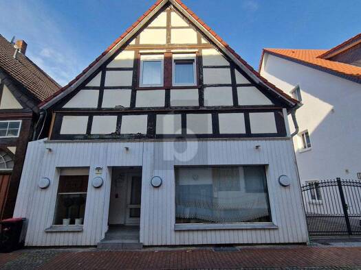 Gewerbeobjekt zum Kauf als Kapitalanlage geeignet 150.000 € 11 Zimmer 245 m² 285 m² Grundstück Bad Münder Bad Münder am Deister 31848