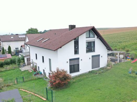 Einfamilienhaus zum Kauf 7 Zimmer 300 m² 1.156 m² Grundstück Hüttenkofen Mengkofen / Hüttenkofen 84152