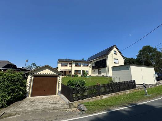 Mehrfamilienhaus zum Kauf als Kapitalanlage geeignet 298.000 € 6 Zimmer 170 m² 612 m² Grundstück Thoßfell Neuensalz 08541