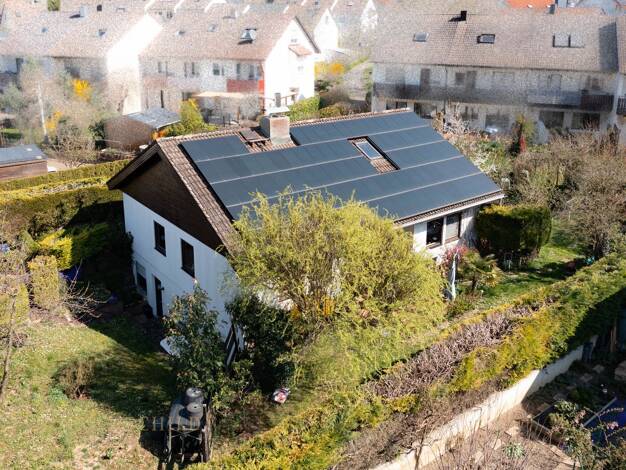 Einfamilienhaus zum Kauf 6 Zimmer 147 m² 693 m² Grundstück Kleinsachsenheim Sachsenheim / Kleinsachsenheim 74343