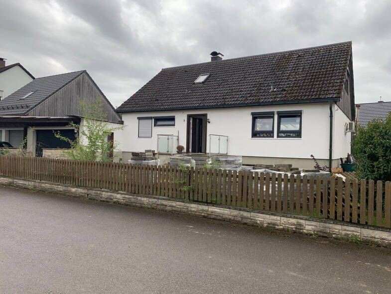 Einfamilienhaus zum Kauf provisionsfrei 454.000 € 7 Zimmer 170 m² 630 m² Grundstück Triftstrasse 3 Seligenporten Pyrbaum 90602