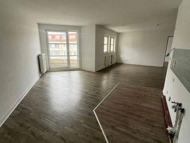 Wohnung zur Miete 546 € 2 Zimmer 67,6 m² 4. Geschoss frei ab 13.12.2025 Berliner Str. 25 Friedrichstadt Dresden 01067