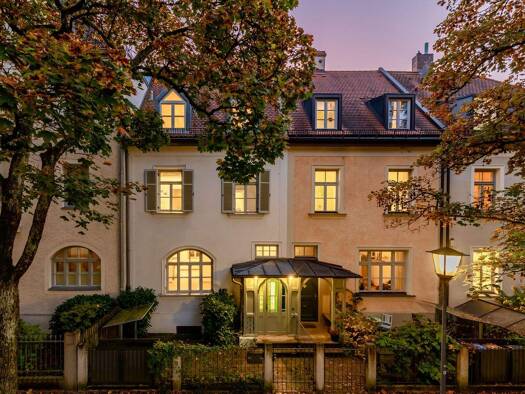 Reihenmittelhaus zum Kauf 2.650.000 € 5 Zimmer 147 m² 130 m² Grundstück Neuhausen-Nymphenburg München 80638