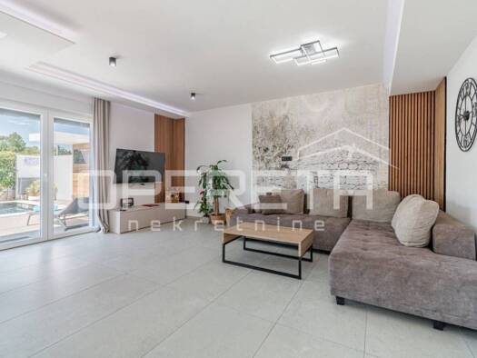 Haus zum Kauf 580.000 € 5 Zimmer 160 m² Kukci