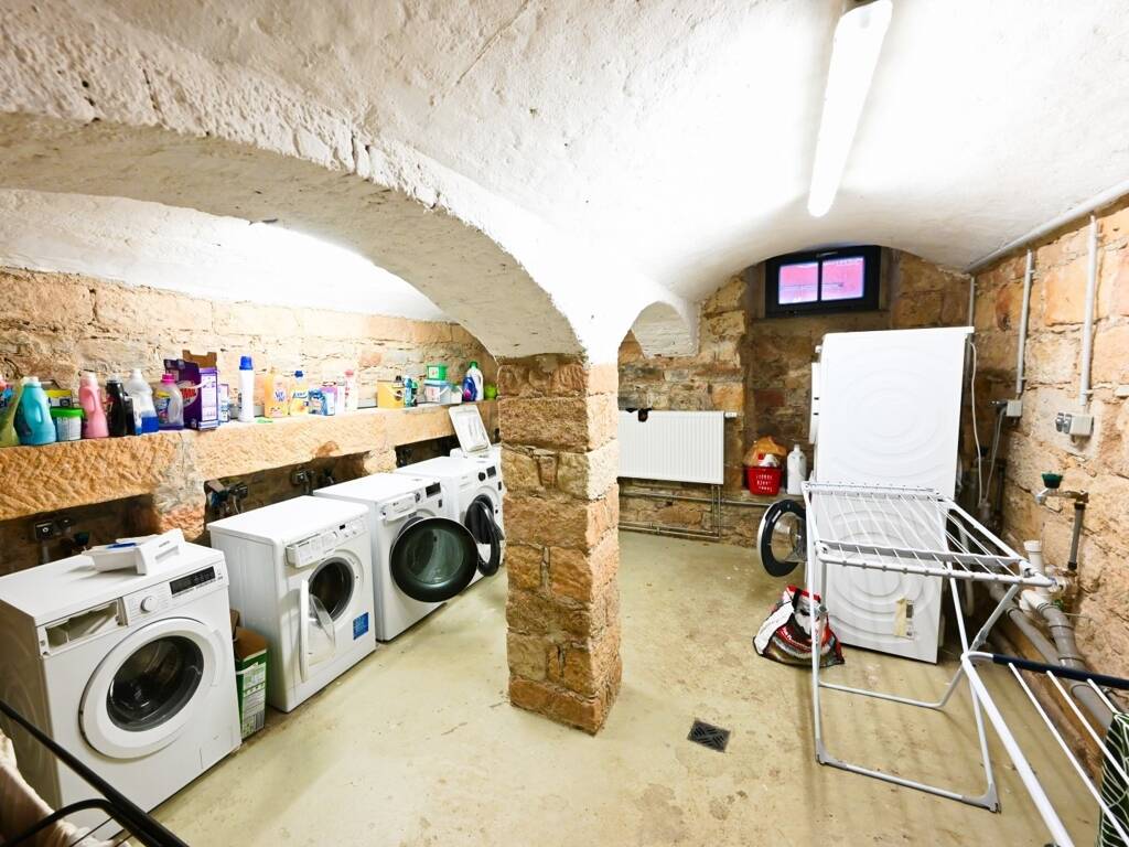 Property thumbnail 19