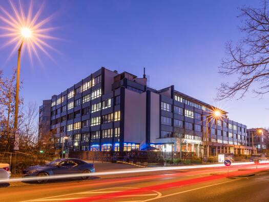 Büro zur Miete provisionsfrei 10,80 € 653,1 m² Bürofläche teilbar ab 282 m² Lina-Ammon-Straße 19 Langwasser Nürnberg 90471